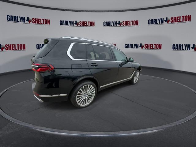 new 2025 BMW X7 car, priced at $91,145