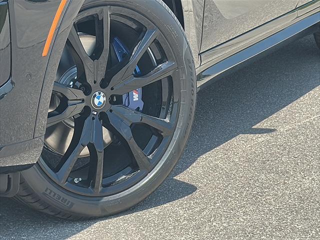 new 2026 BMW X7 car, priced at $121,415