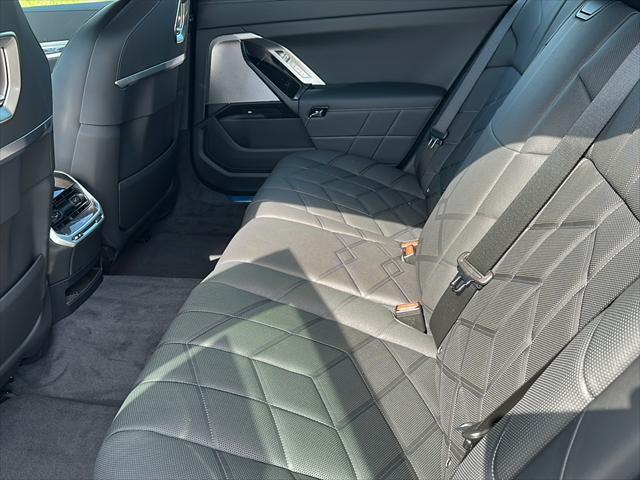 new 2025 BMW i7 car, priced at $115,475
