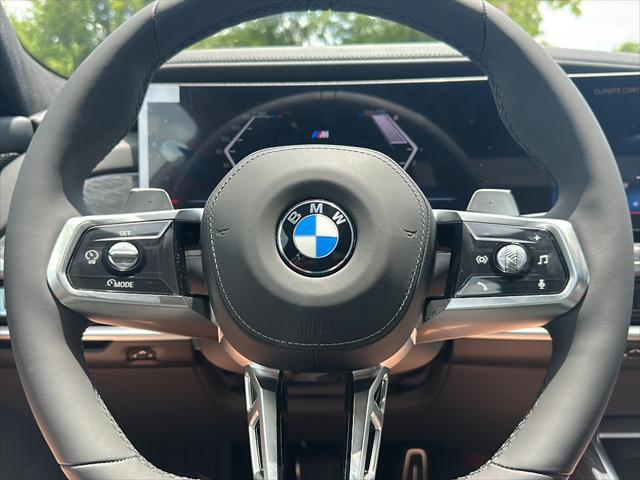 new 2025 BMW 760 car, priced at $133,815