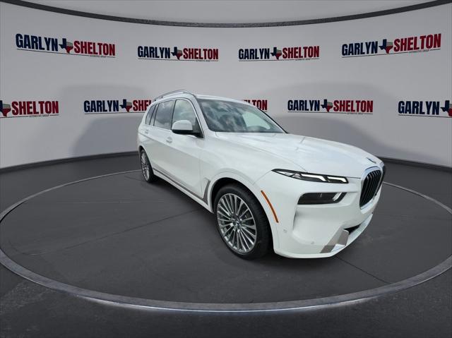 new 2025 BMW X7 car, priced at $91,175