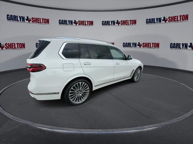 new 2025 BMW X7 car, priced at $91,175