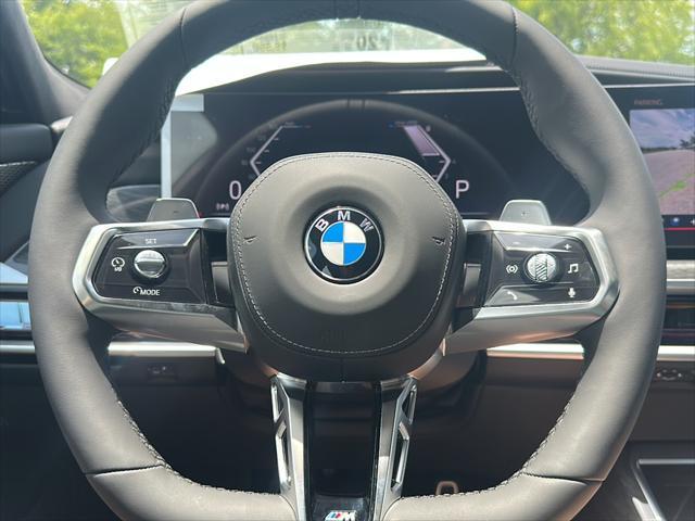 new 2025 BMW 760 car, priced at $130,570