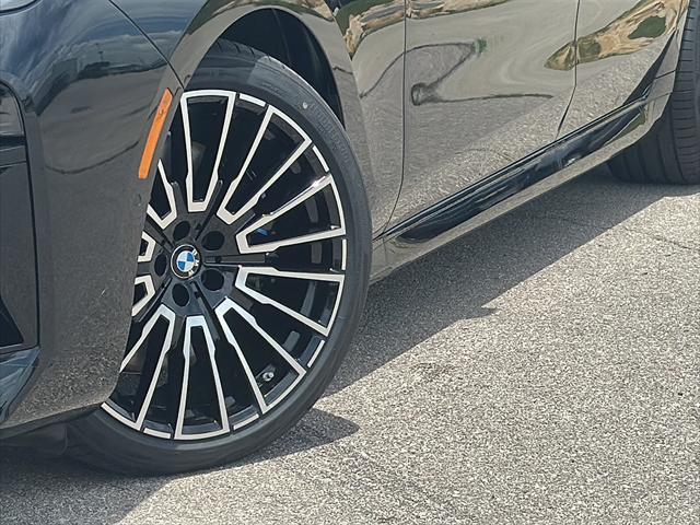 new 2025 BMW 760 car, priced at $130,570