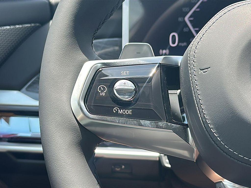 new 2025 BMW 760 car, priced at $130,570