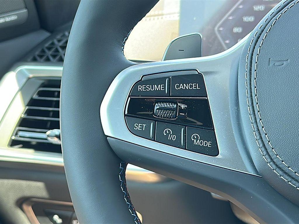 new 2025 BMW X7 car, priced at $121,400