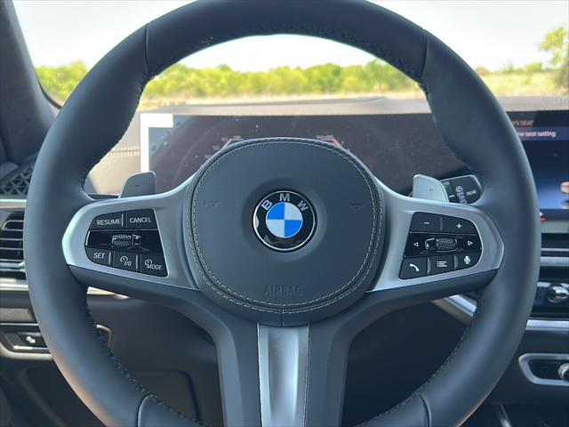 new 2025 BMW X7 car, priced at $95,375