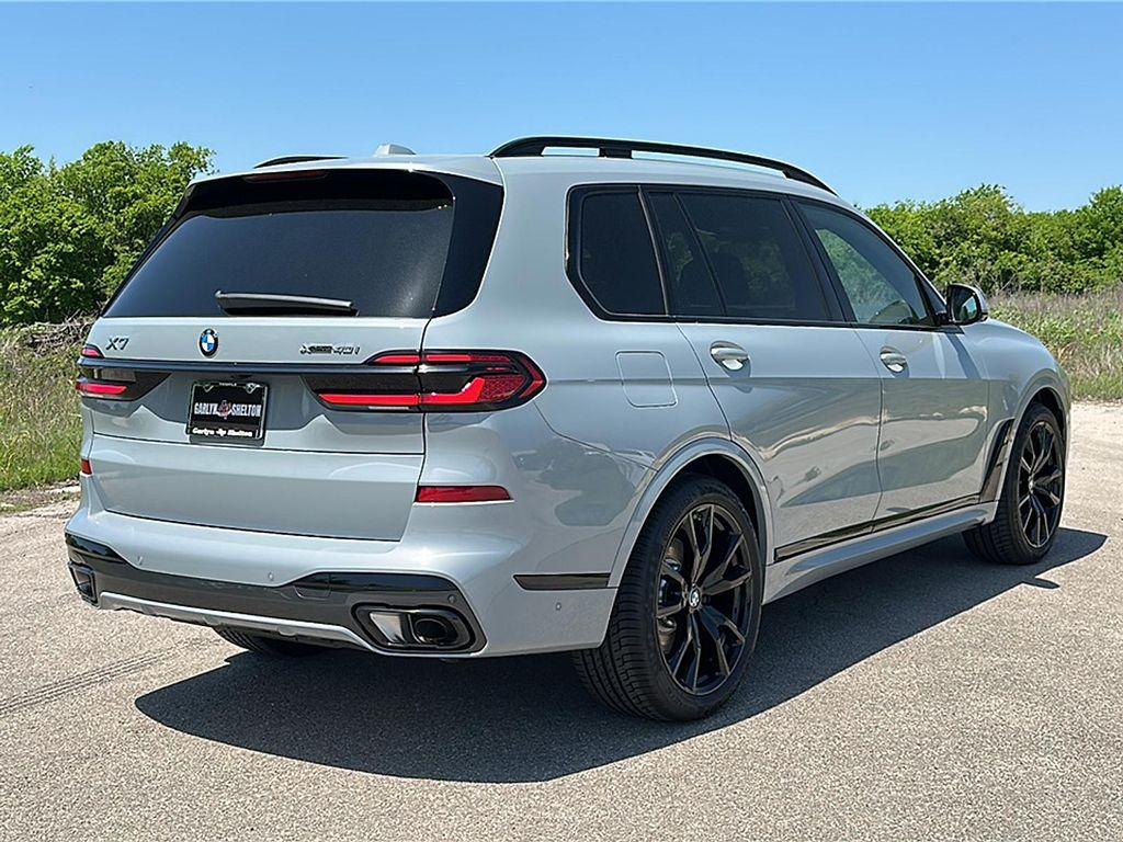 new 2025 BMW X7 car, priced at $95,375