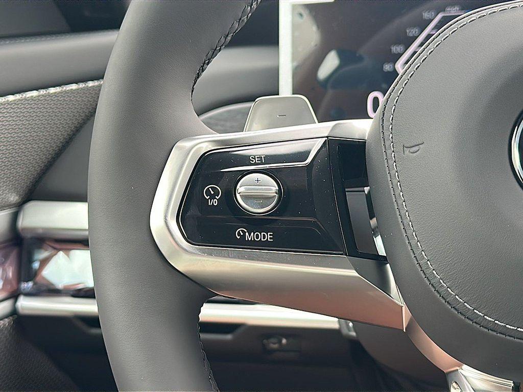 new 2025 BMW 760 car, priced at $133,455