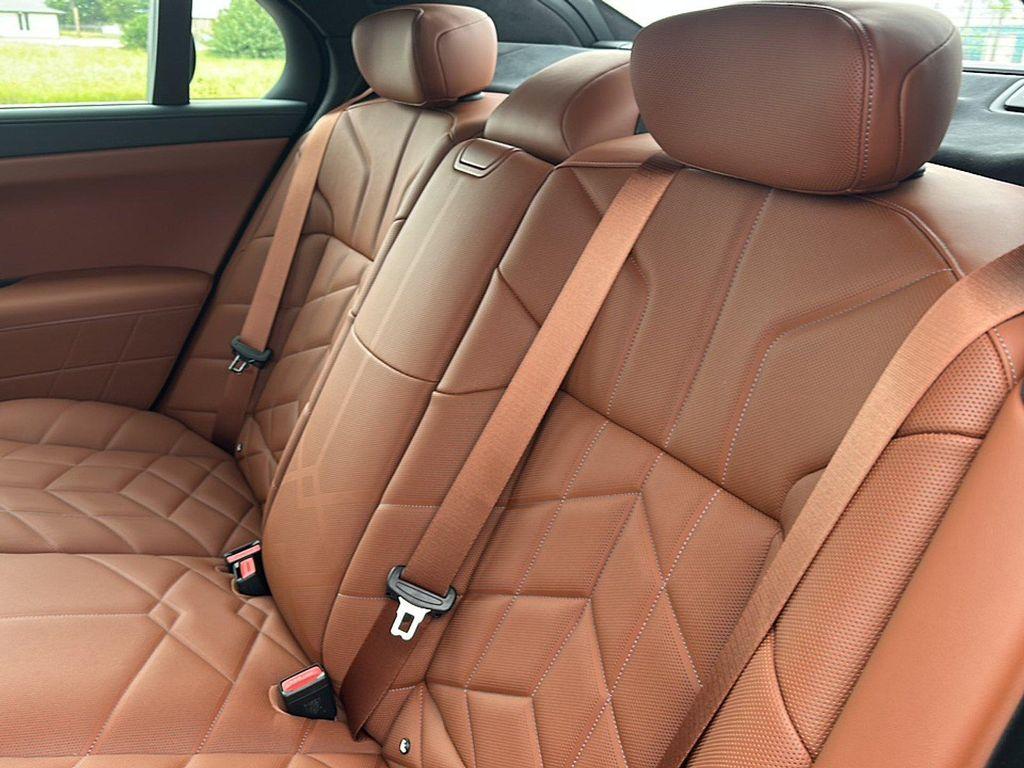 new 2025 BMW 760 car, priced at $133,455