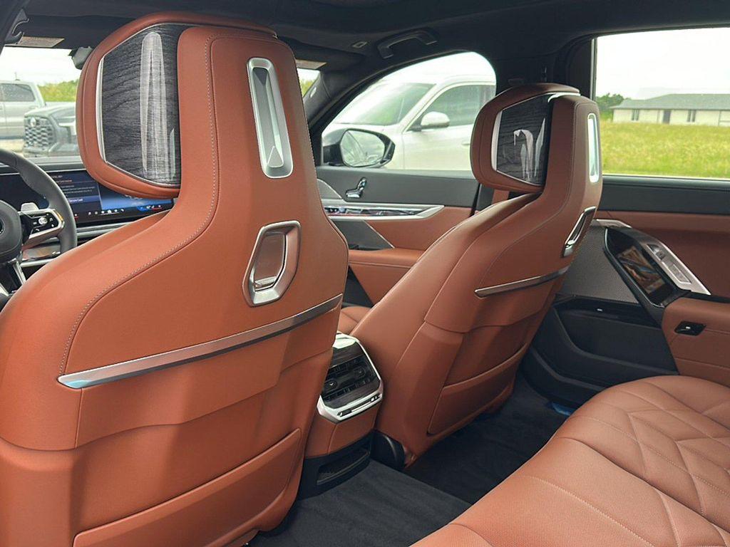 new 2025 BMW 760 car, priced at $133,455