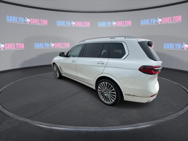 new 2025 BMW X7 car, priced at $90,325