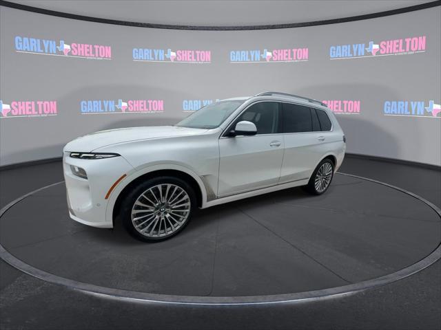 new 2025 BMW X7 car, priced at $90,325