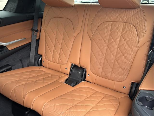 new 2025 BMW X7 car, priced at $100,825
