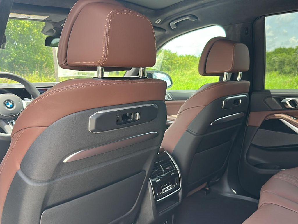 new 2026 BMW X7 car, priced at $120,265
