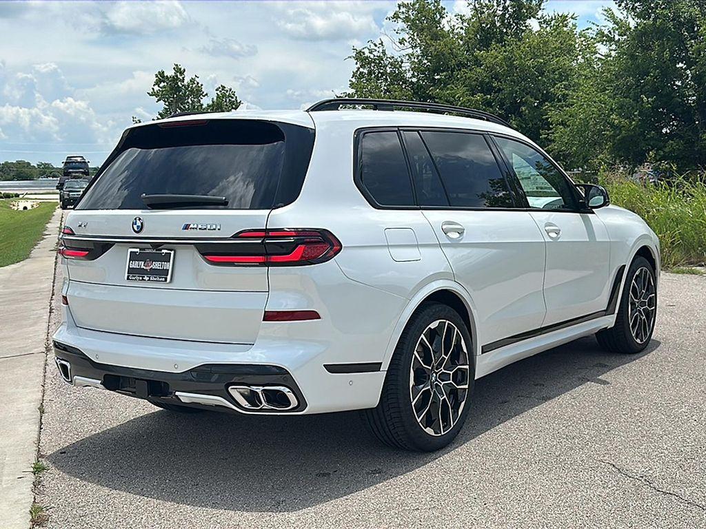new 2026 BMW X7 car, priced at $120,265