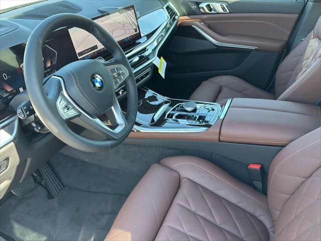 new 2025 BMW X7 car, priced at $95,225