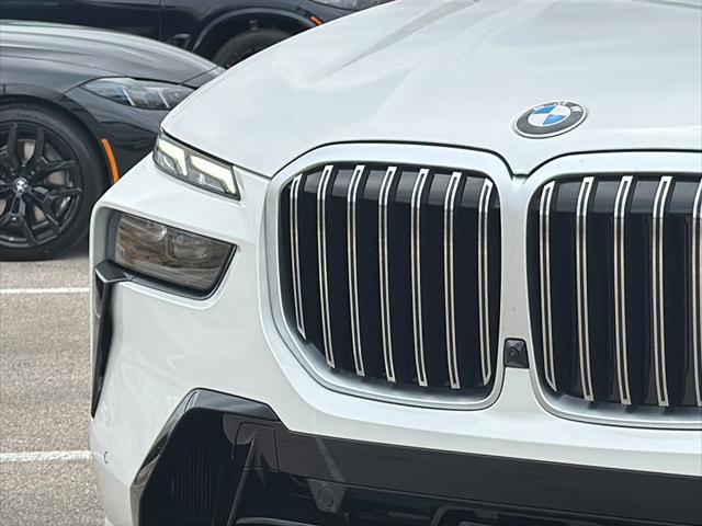 new 2025 BMW X7 car, priced at $95,475