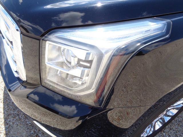 used 2018 GMC Yukon XL car, priced at $25,000