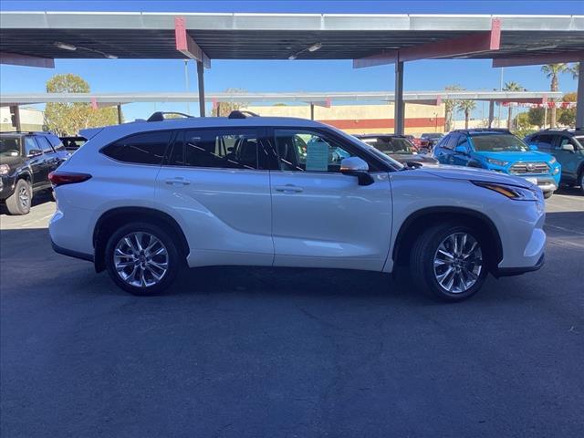 used 2022 Toyota Highlander Hybrid car, priced at $43,899