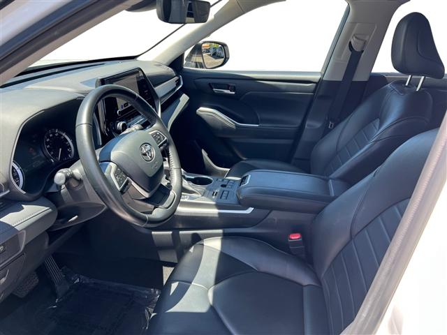 used 2023 Toyota Highlander car, priced at $39,498