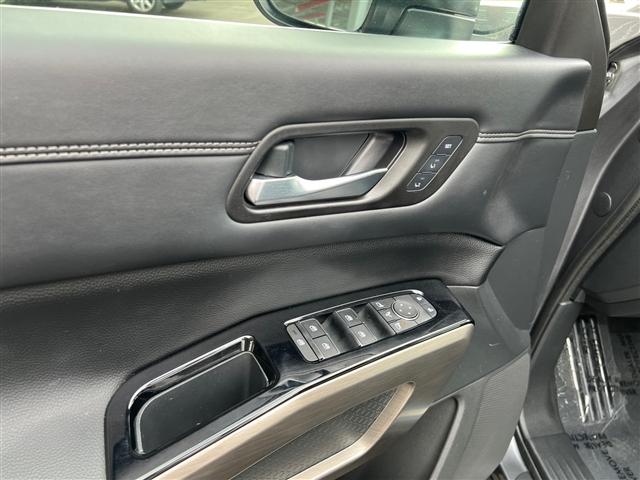 used 2022 Nissan Pathfinder car, priced at $32,598