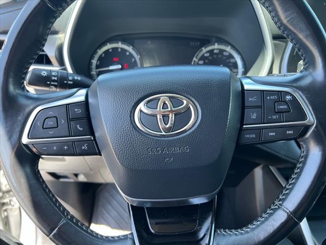 used 2021 Toyota Highlander car, priced at $30,458