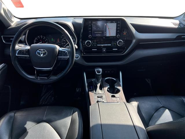 used 2021 Toyota Highlander car, priced at $33,998