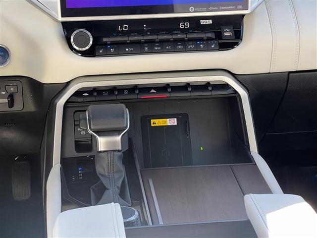 used 2022 Toyota Tundra Hybrid car, priced at $56,998