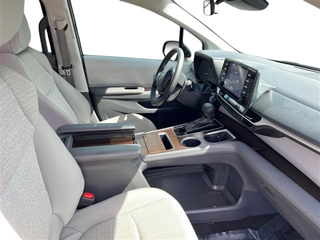 used 2024 Toyota Sienna car, priced at $40,898