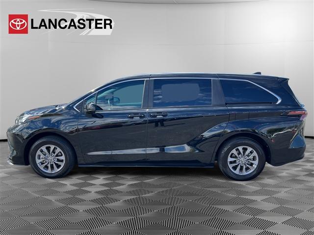 used 2024 Toyota Sienna car, priced at $40,898