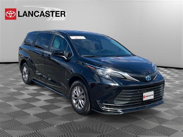 used 2024 Toyota Sienna car, priced at $40,898