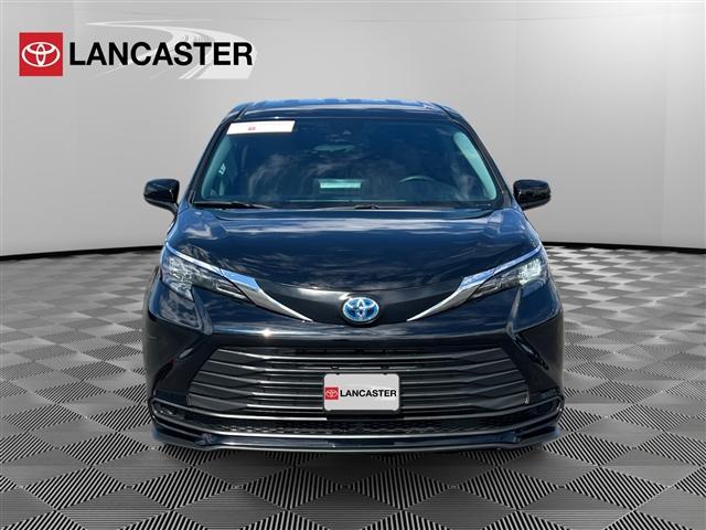 used 2024 Toyota Sienna car, priced at $40,898