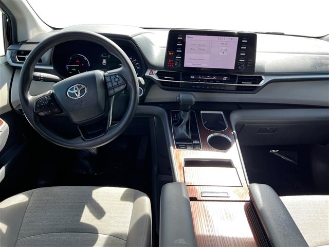 used 2024 Toyota Sienna car, priced at $40,898