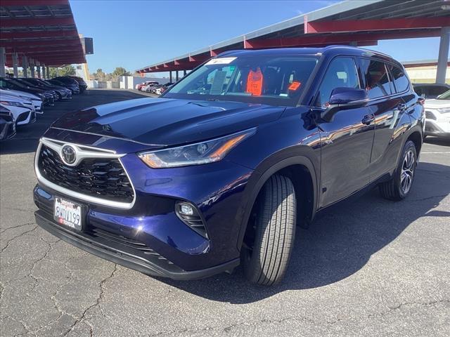 used 2021 Toyota Highlander car, priced at $31,998