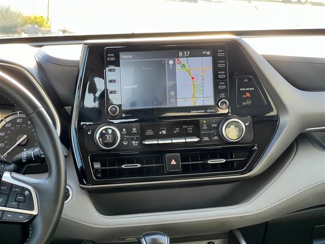 used 2022 Toyota Highlander car, priced at $29,992