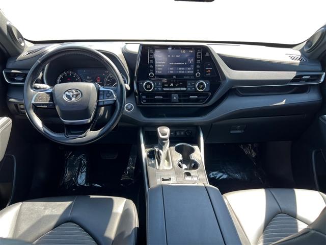 used 2021 Toyota Highlander car, priced at $33,798