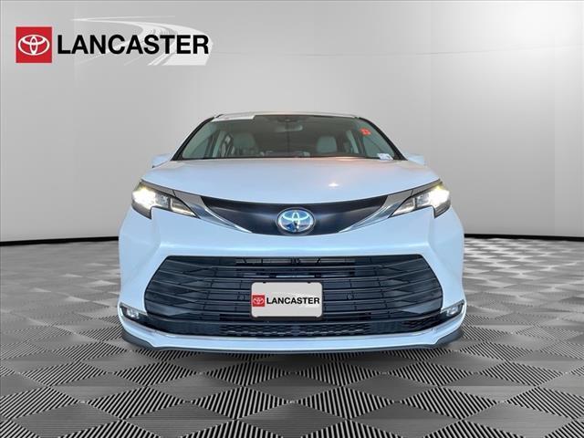 used 2023 Toyota Sienna car, priced at $41,037