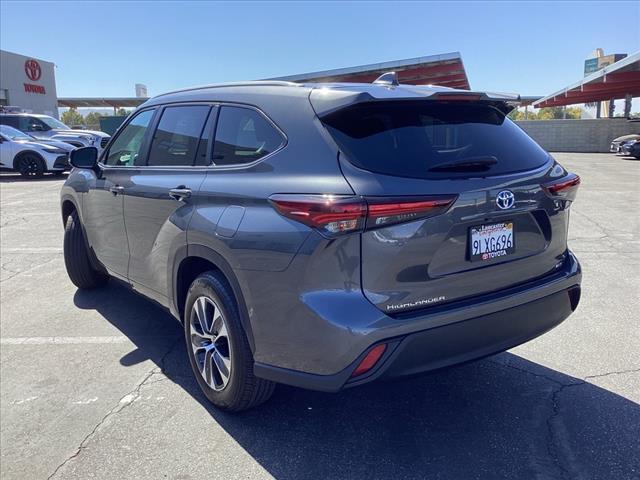 used 2024 Toyota Highlander car, priced at $49,879