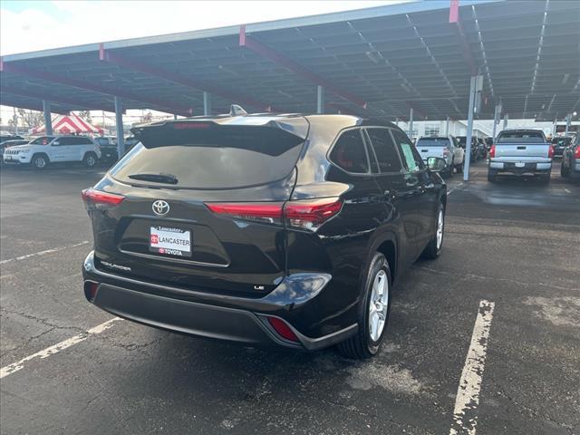 used 2021 Toyota Highlander car, priced at $26,998