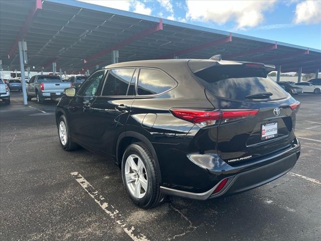 used 2021 Toyota Highlander car, priced at $26,998