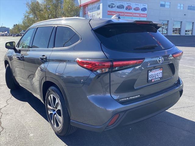 used 2022 Toyota Highlander car, priced at $33,997