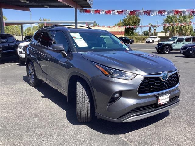 used 2021 Toyota Highlander Hybrid car, priced at $42,622