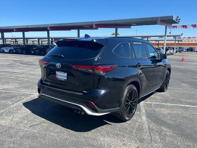used 2023 Toyota Highlander car, priced at $37,998