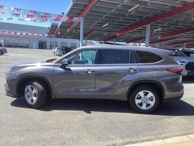 used 2021 Toyota Highlander car, priced at $28,955