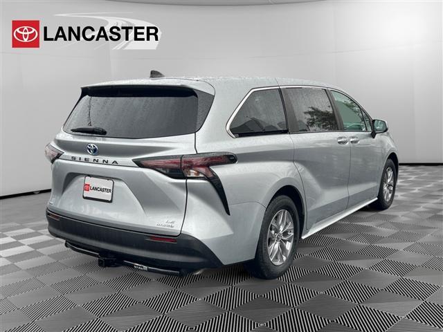 used 2023 Toyota Sienna car, priced at $39,998