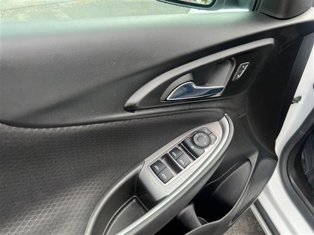 used 2023 Chevrolet Malibu car, priced at $17,998