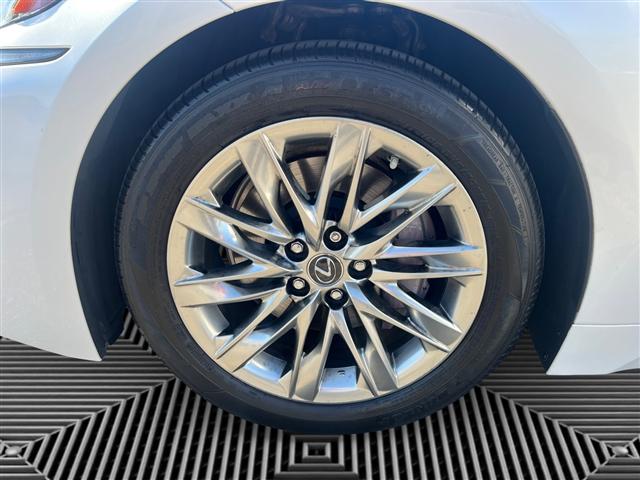 used 2019 Lexus LS 500 car, priced at $39,790