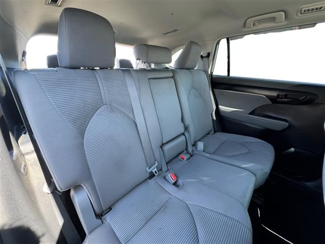 used 2022 Toyota Highlander car, priced at $31,498