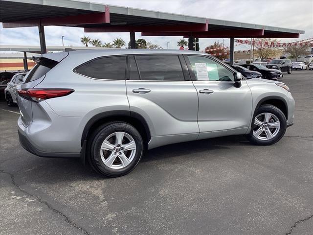 used 2022 Toyota Highlander car, priced at $33,998